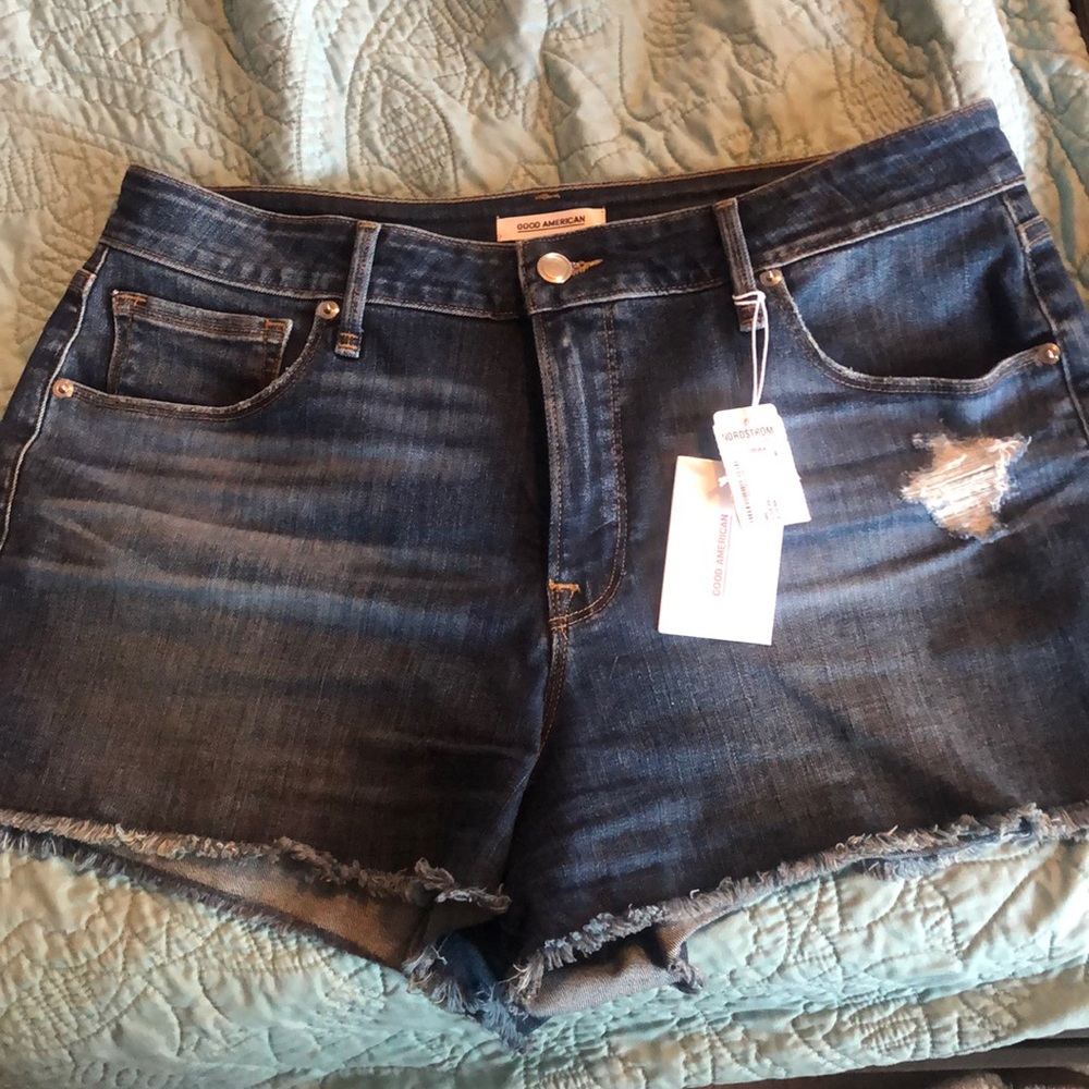 NWT Good American shorts